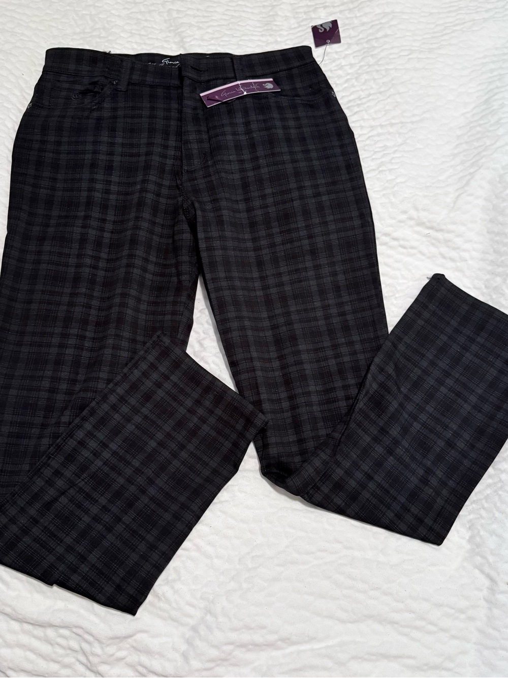 Gloria Vanderbilt Black and Dark Gray Plaid Pants